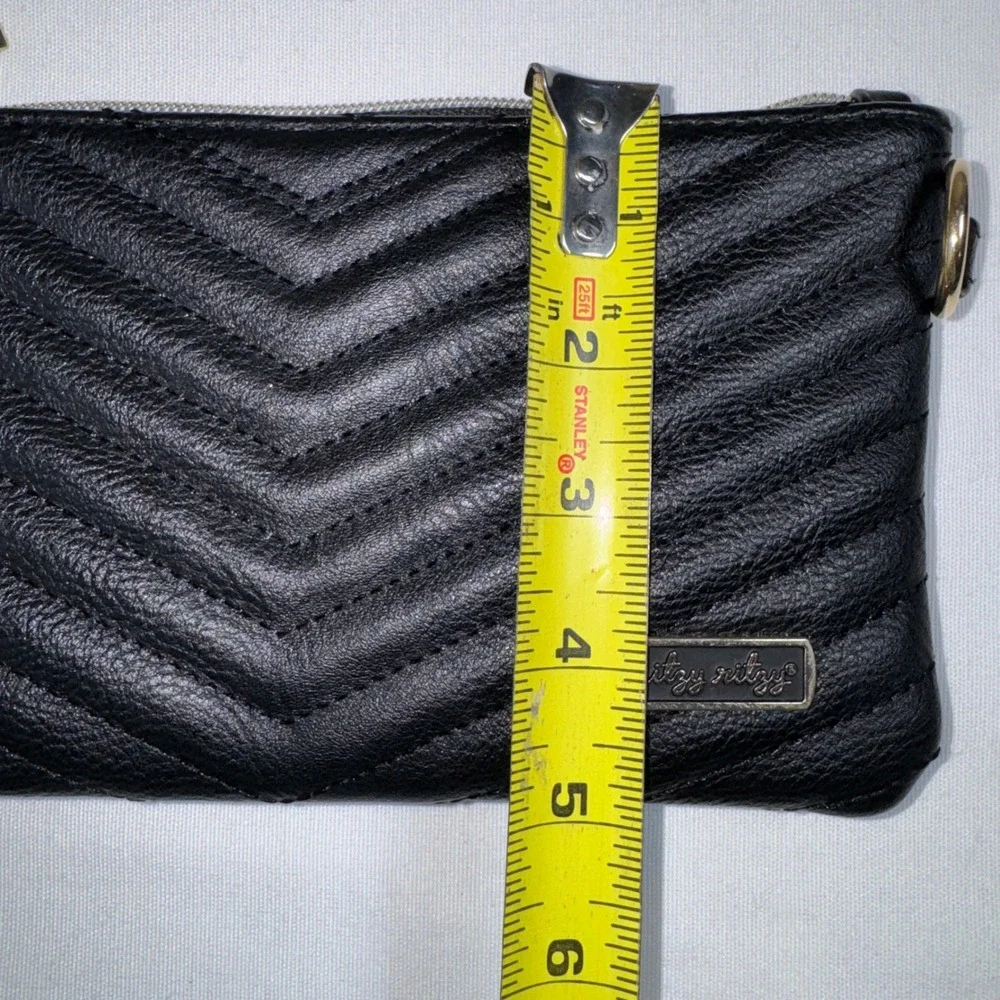 Itzy Ritzy Boss Crossbody Wristlet Black Chevron Quilted Vegan Leather Clutch